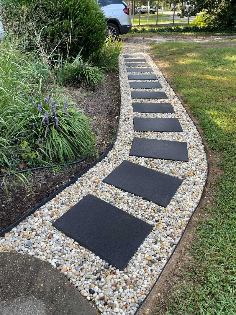 Gravel Pathways With Stepping Stones