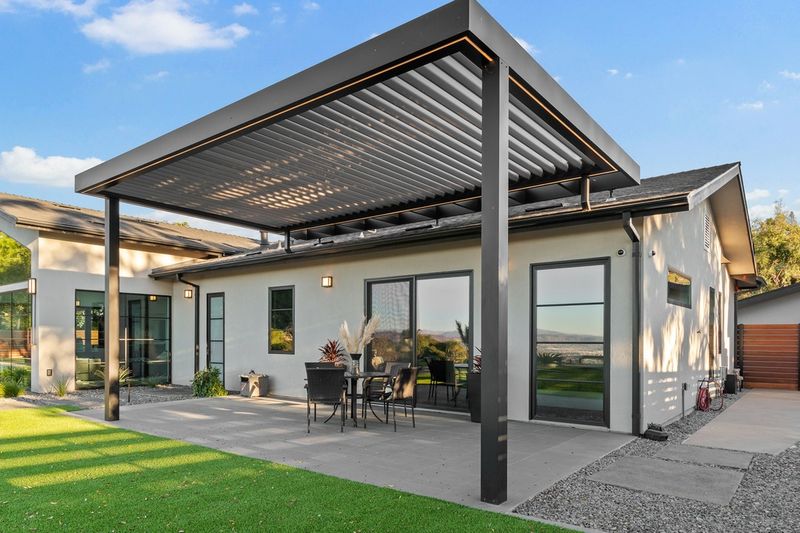 Louvered Panel System