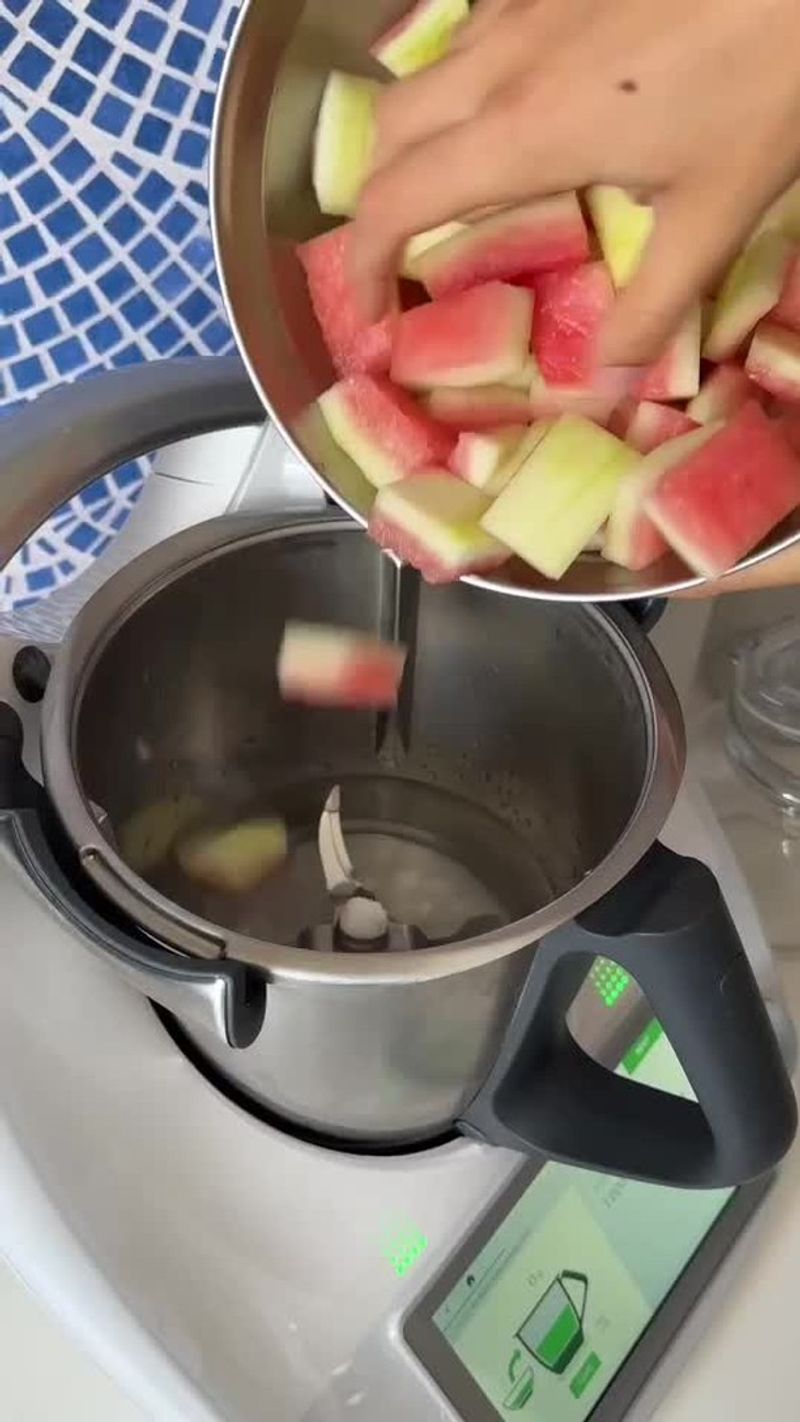 Utilize Vinegar Wash