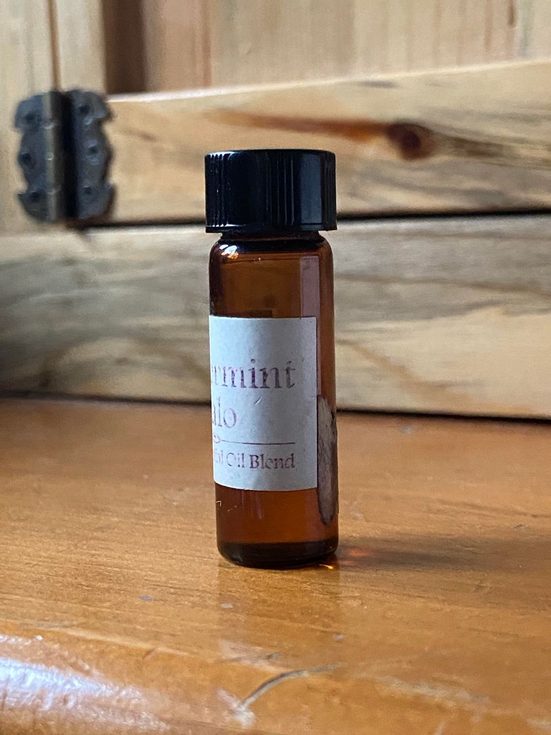 Peppermint Essential Oil: Fragrant Ant Repellent