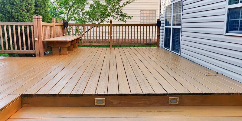 Cedar Platform With Drainage Channels