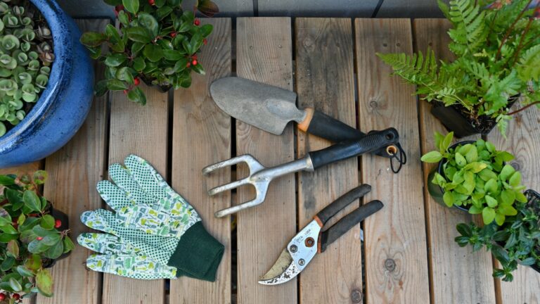 Gardening tools