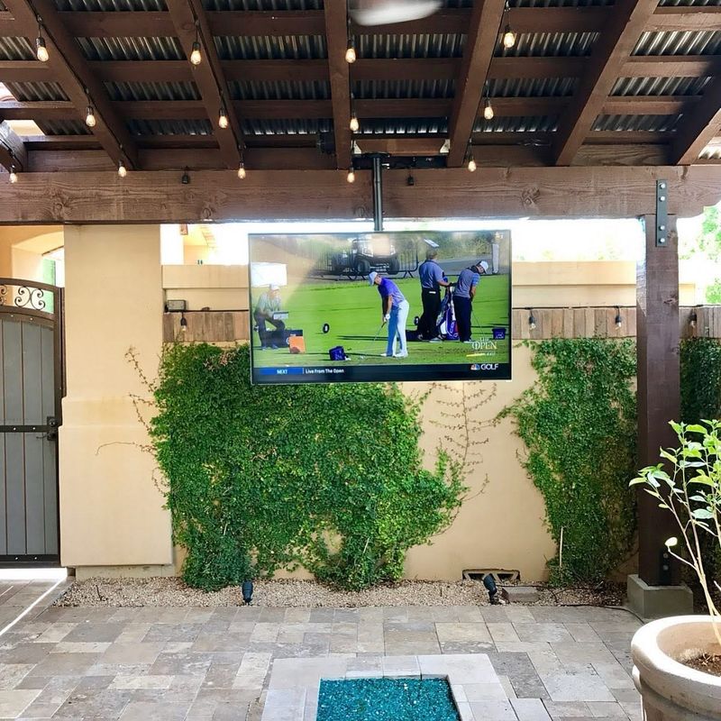 Outdoor Entertainment Hub