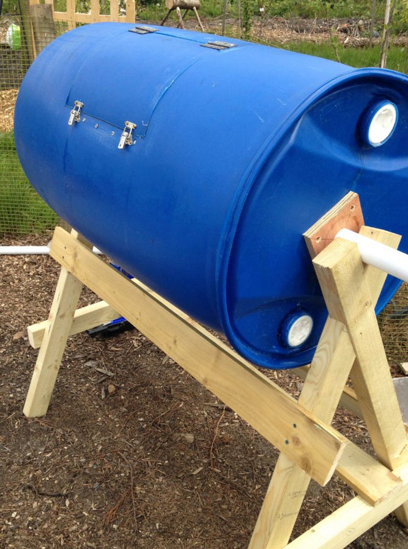 Tumbling Barrel Composter