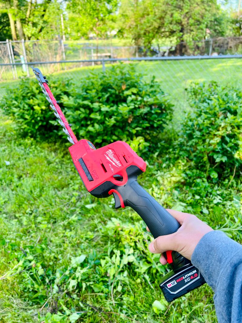 Electric Hedge Trimmers