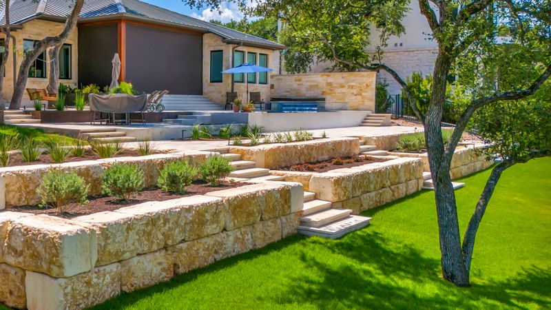 Tiered Landscape Border