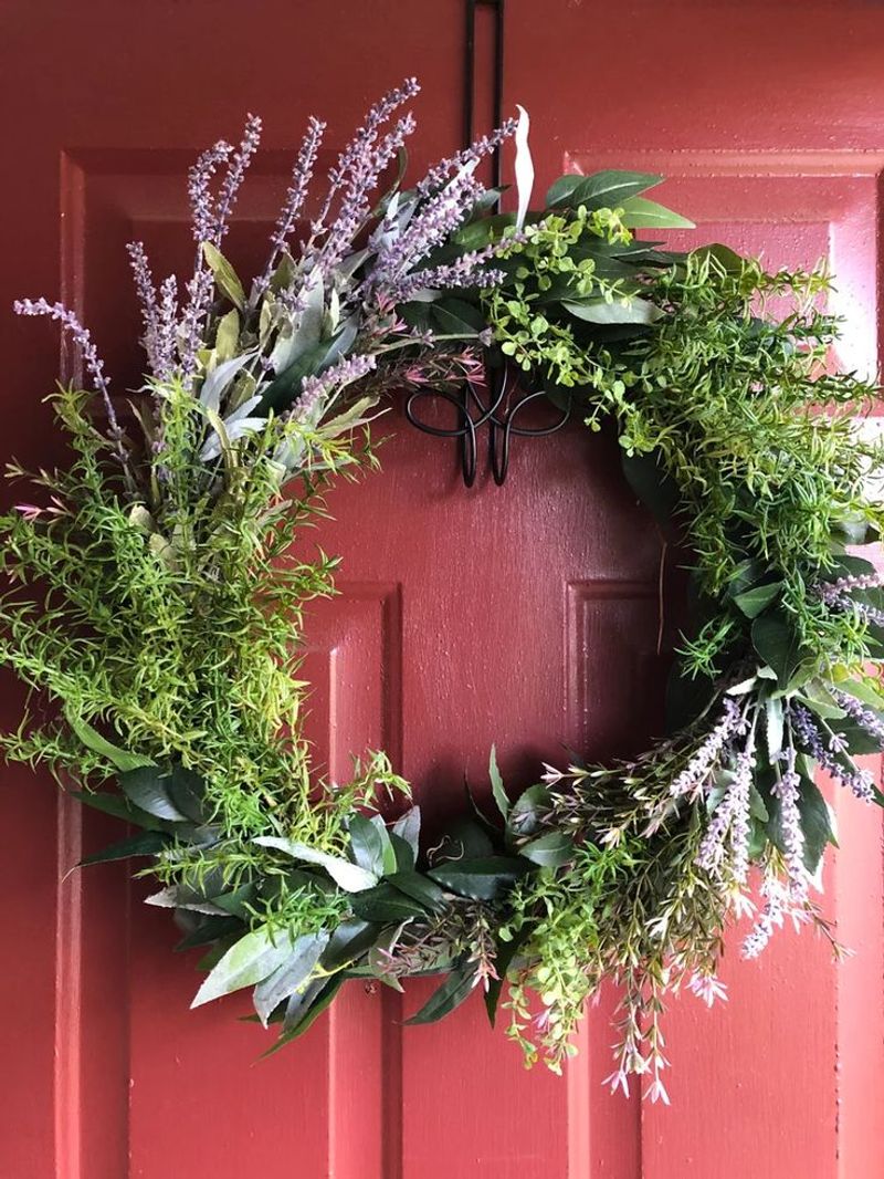 Seasonal Craft Materials
