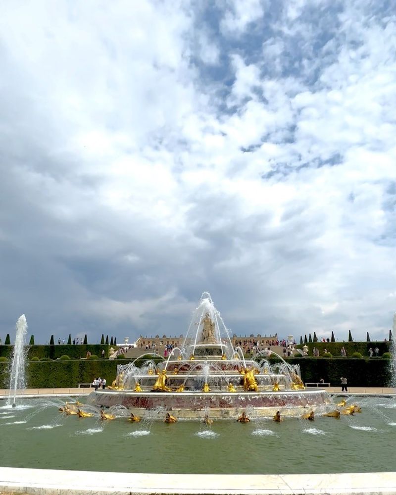 Fountain Shows That Dazzle