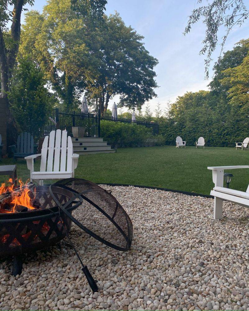 Pea Gravel Conversation Pits