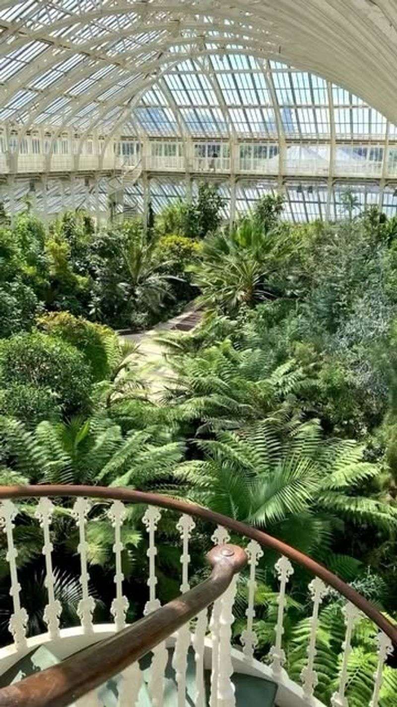 Kew Royal Botanic Gardens, England