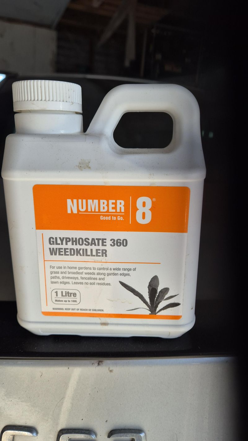 Chemical Weed Killers With Glyphosate