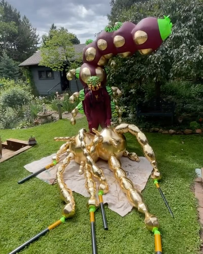 Bizarre Lawn Art