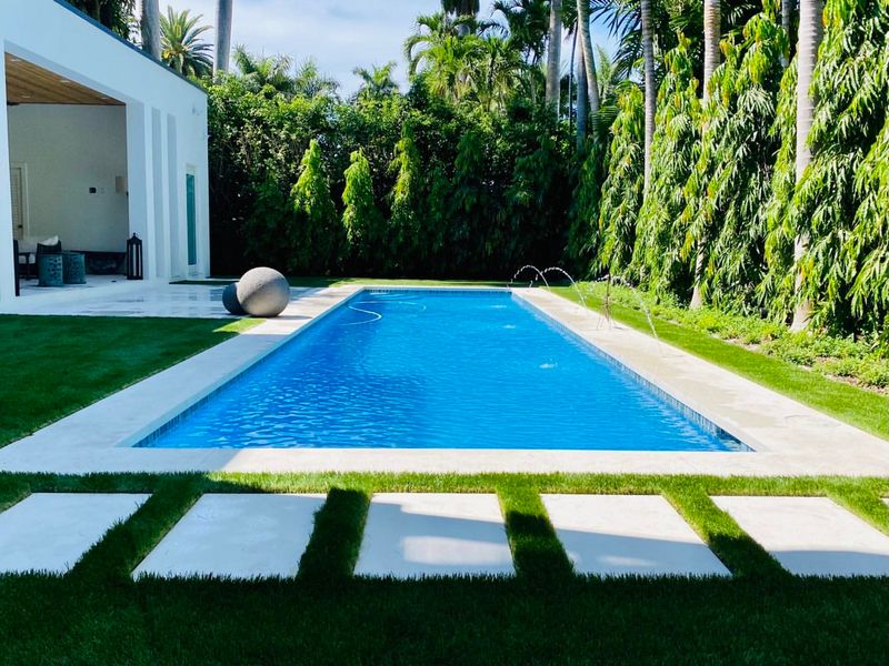 Artificial Turf Islands