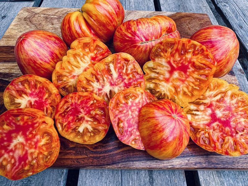 Choose Indeterminate Heirloom Varieties