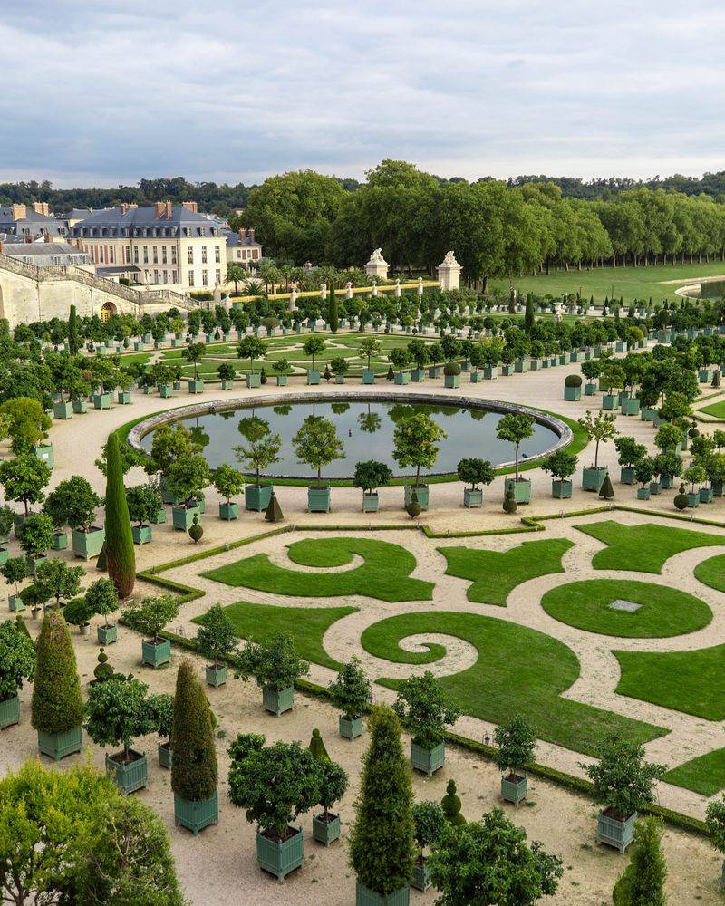 Royal History Behind the Green