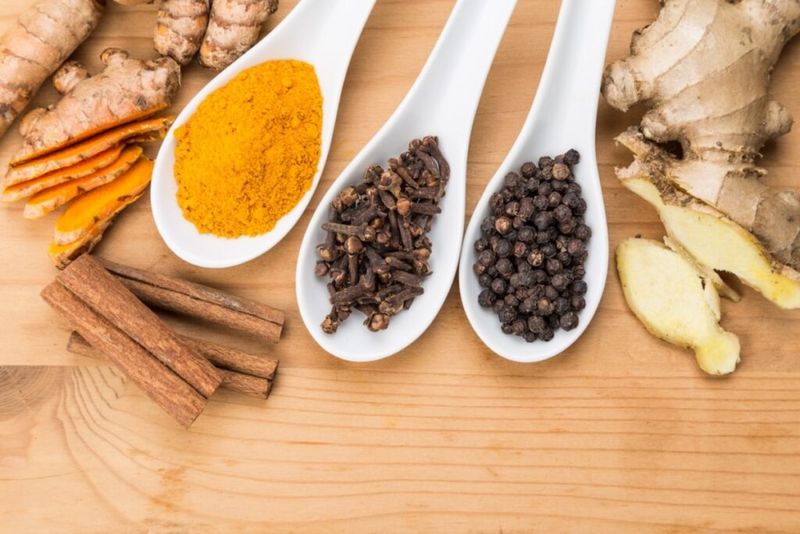 Cinnamon And Clove Mixture