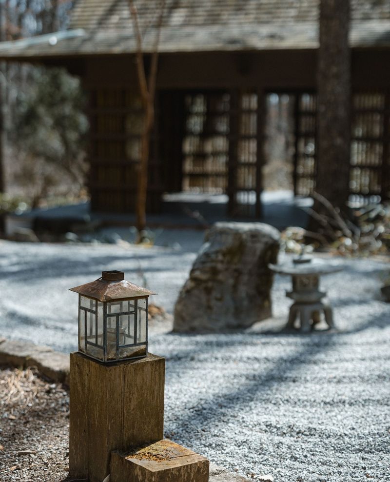 Line Your Walkway With Glowing Beacons