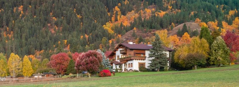 Leavenworth's Autumn Apple Garden Tour