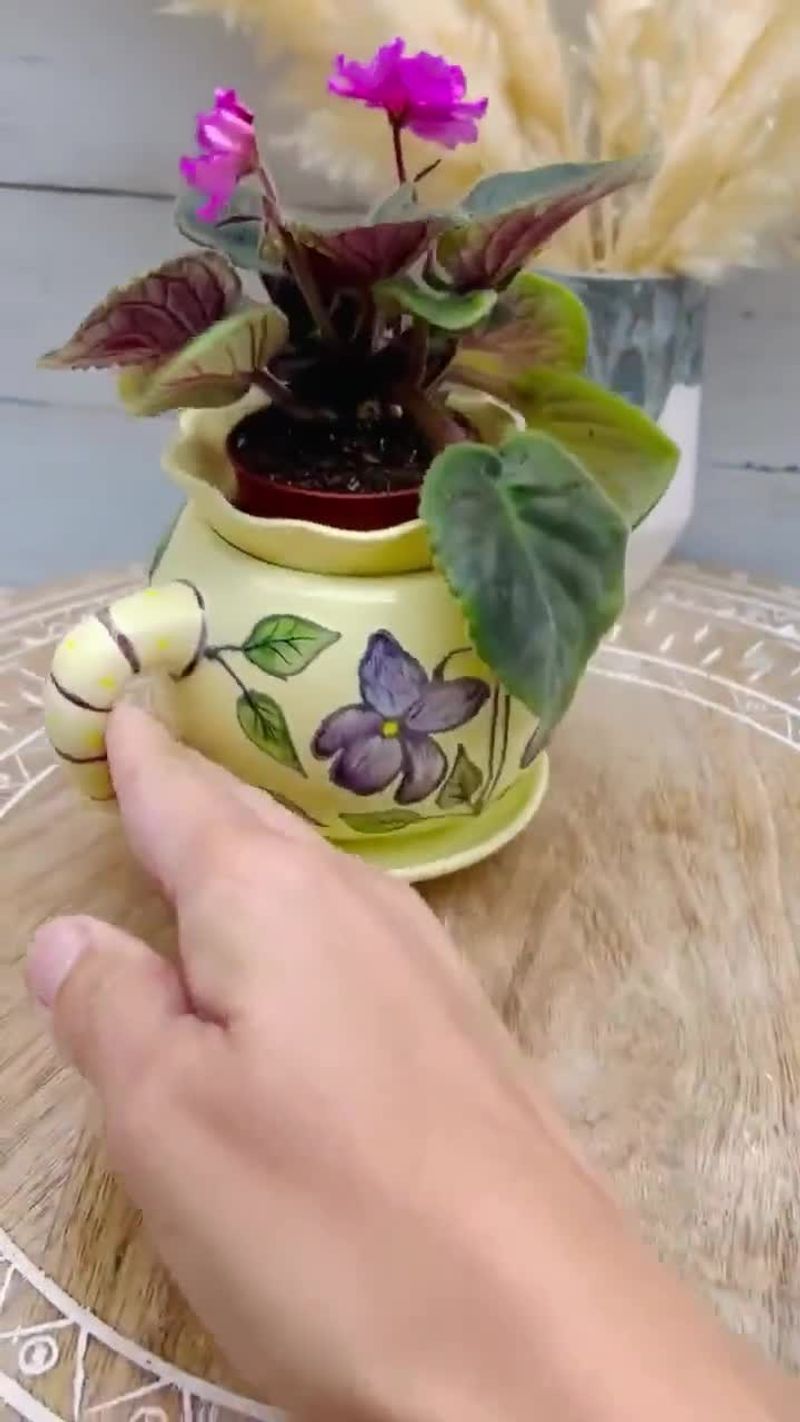 Vintage Teapot Violet Garden