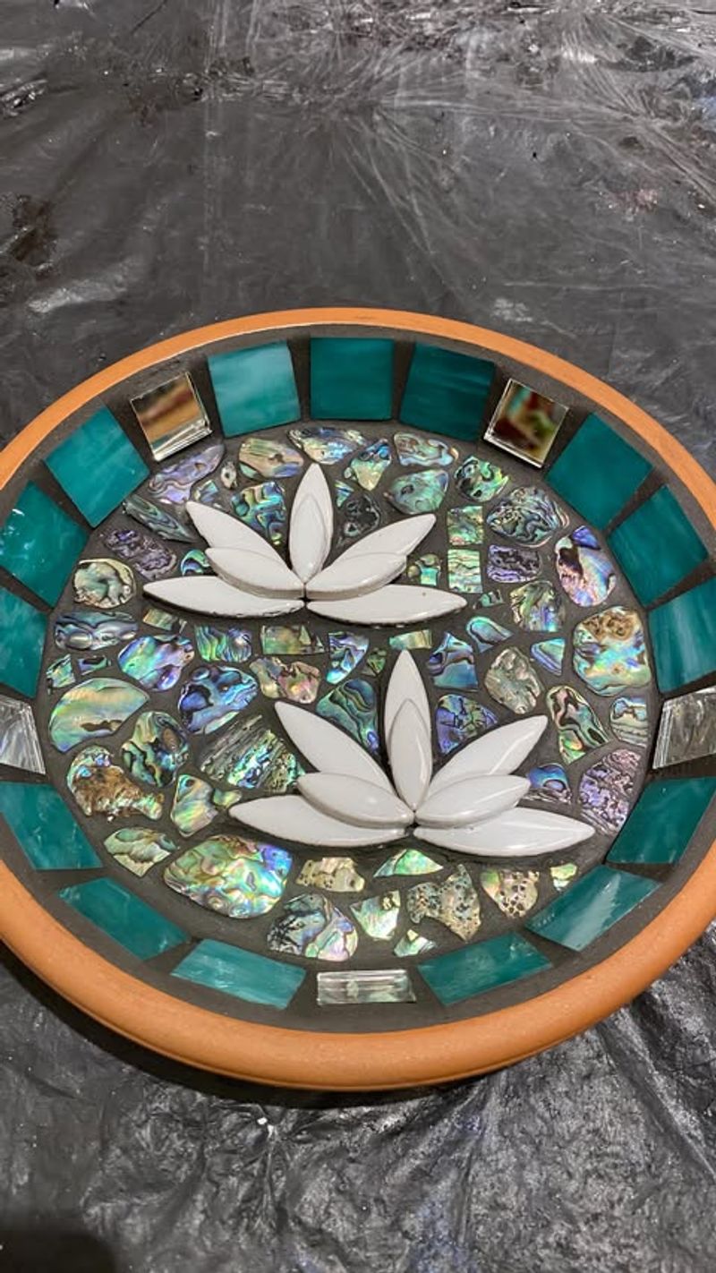 DIY Bee Bath Projects For Every Budget