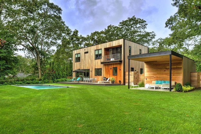 Oversized Lawns Without Diversity
