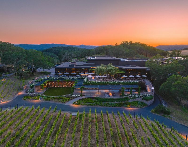 Healdsburg: Sophisticated Farm-to-Table Wine Haven