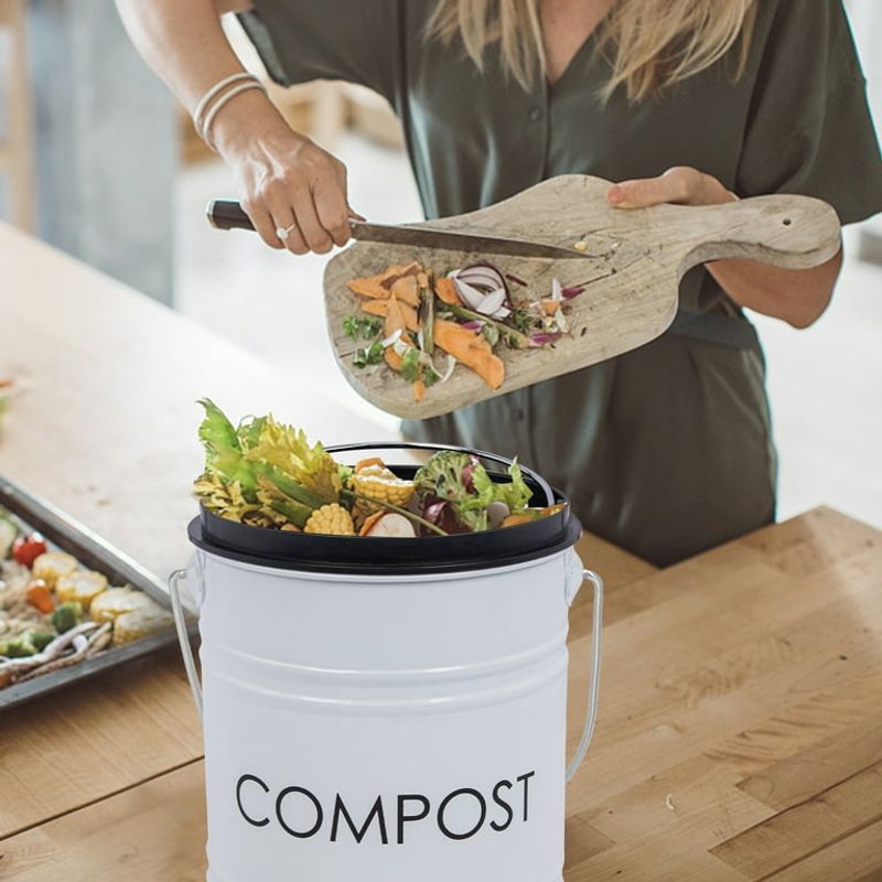 Use Activated Charcoal Filters For Odor-Free Illinois Composting