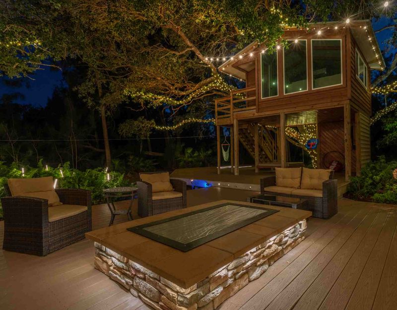 Temperature-Responsive Patio Ambiance