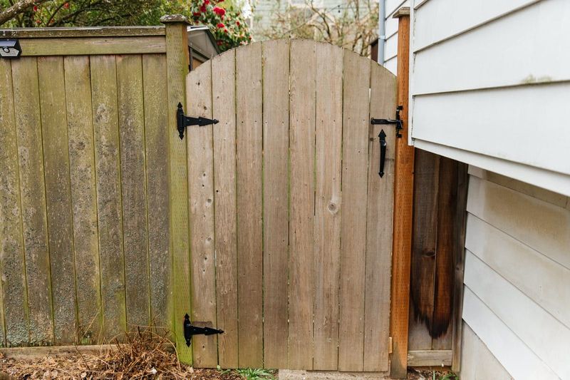 Level Gate Latches With Wooden Shims