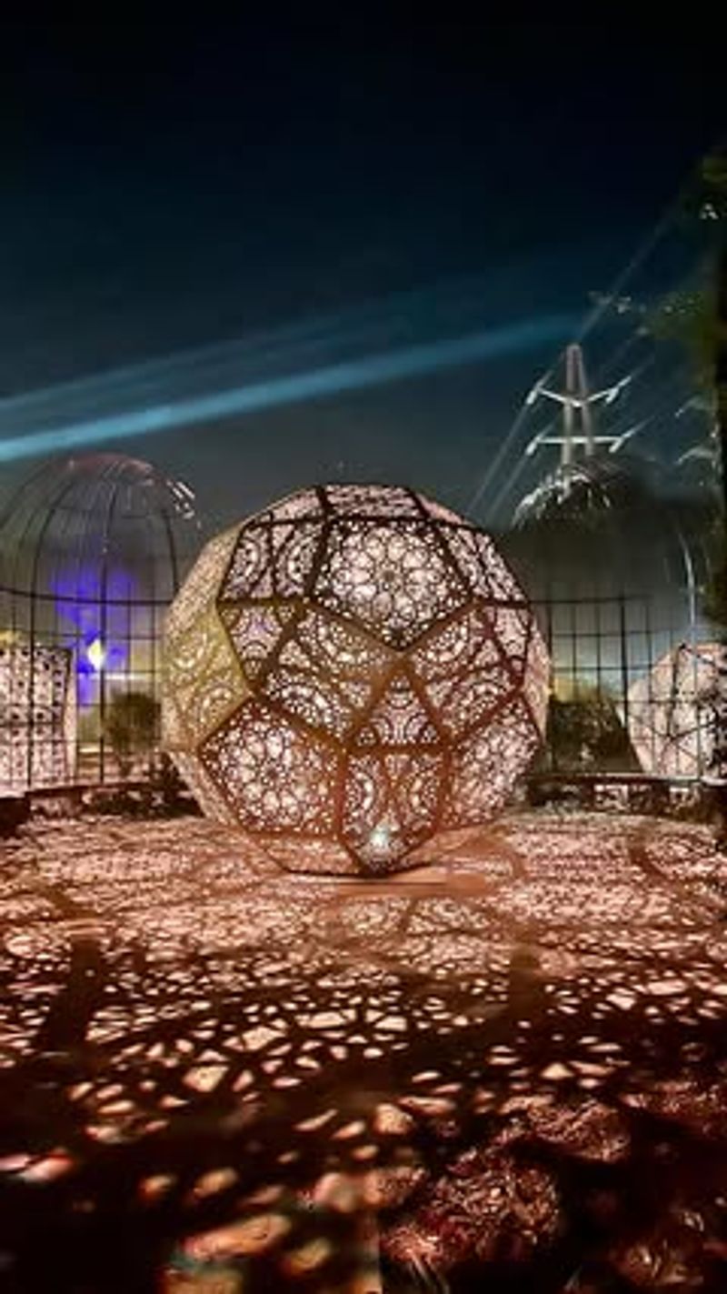 Interactive Light Displays