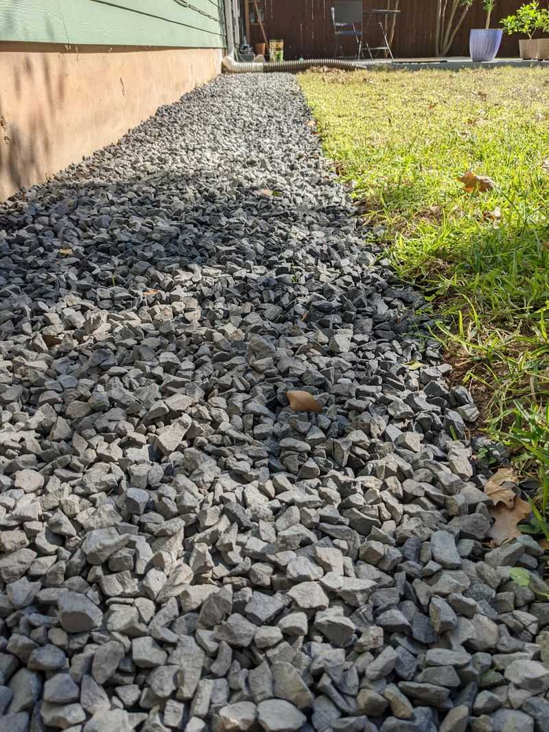 Desert-Friendly Gravel Strips