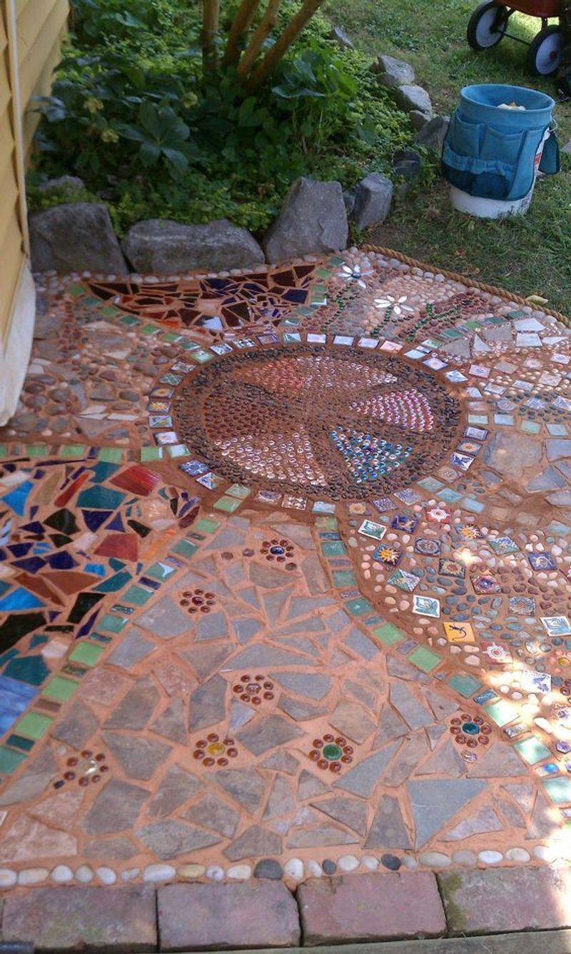 Broken Tile Border Gardens