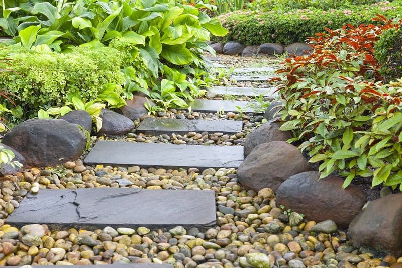 Pea Gravel Paths For Texture And Flow