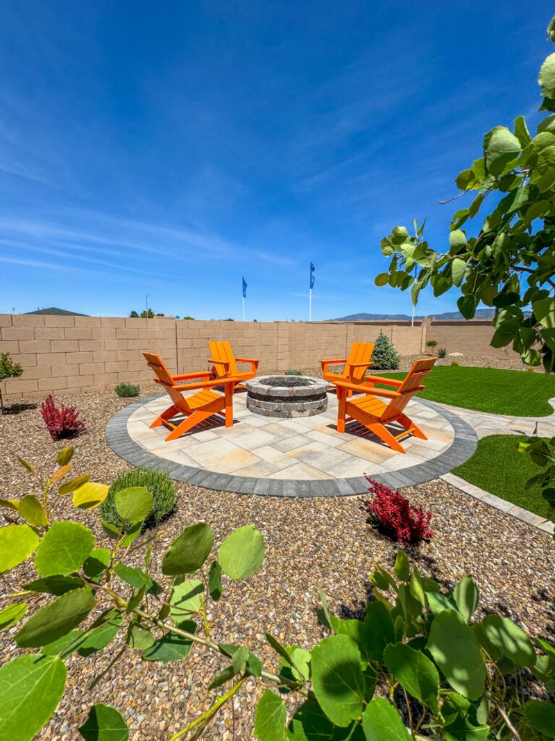 Gravel Gardens With Strategic Plantings