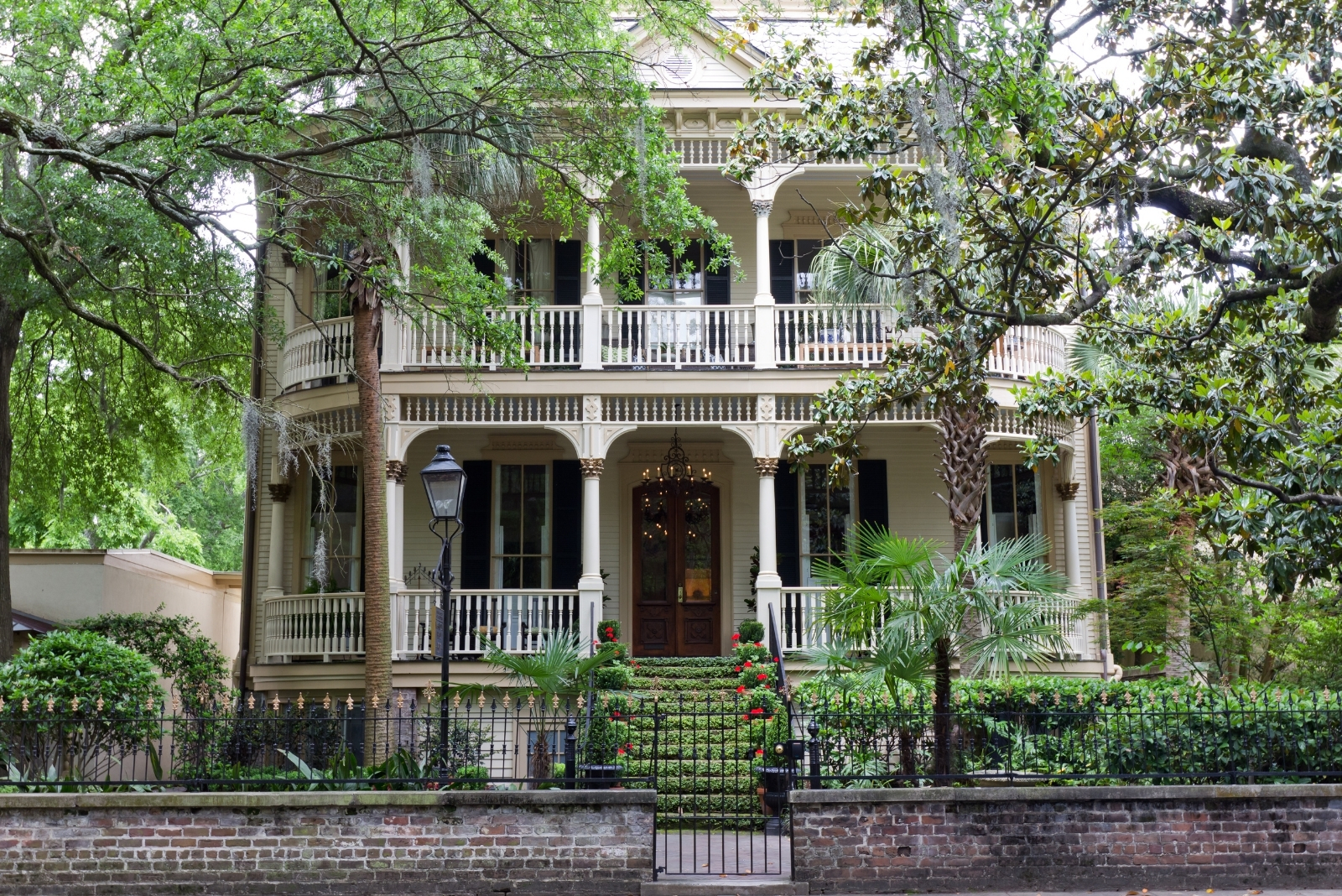 Georgia’s Historic Homes Showcasing English And Mediterranean Styles