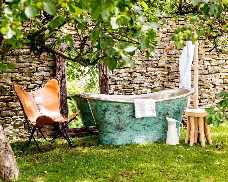 Bathtub Turned Water Garden