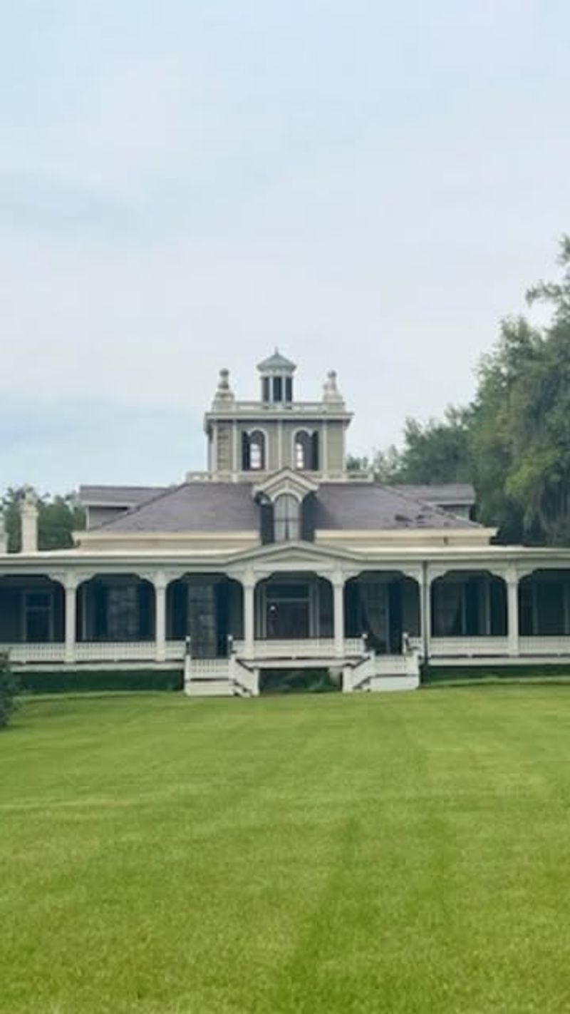 Rip Van Winkle Gardens