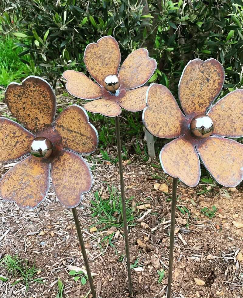 Showcase Colorful Yard Art