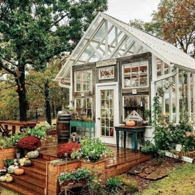 Four-Season Glass House