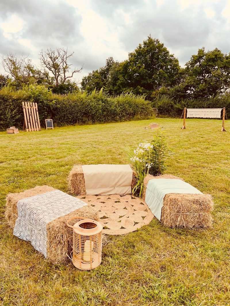 Cozy Outdoor Seating