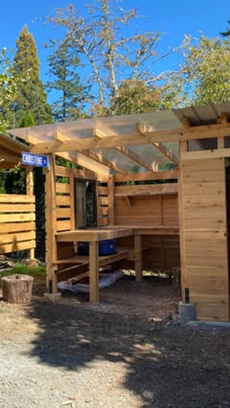 Cottage Potting Station