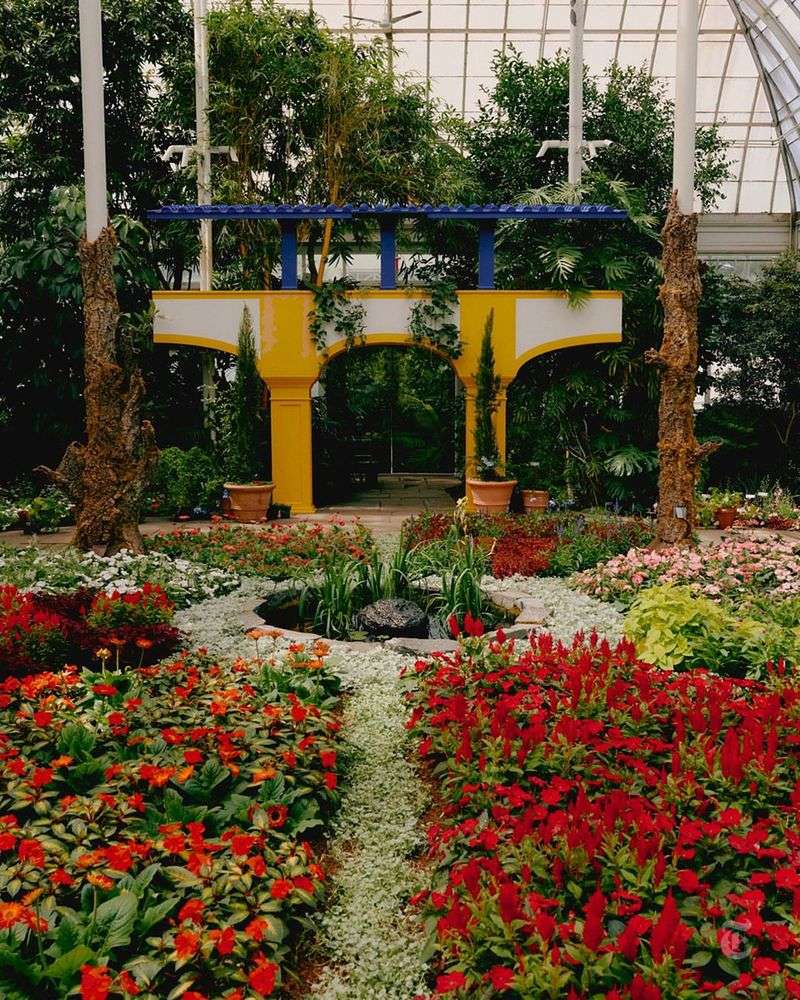 Photography Rules Vary By Garden
