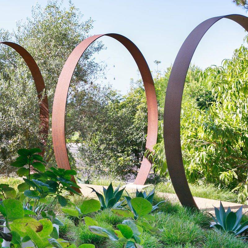 Contemporary Metal Sculptures