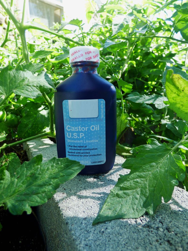 Castor Oil Spray Applications