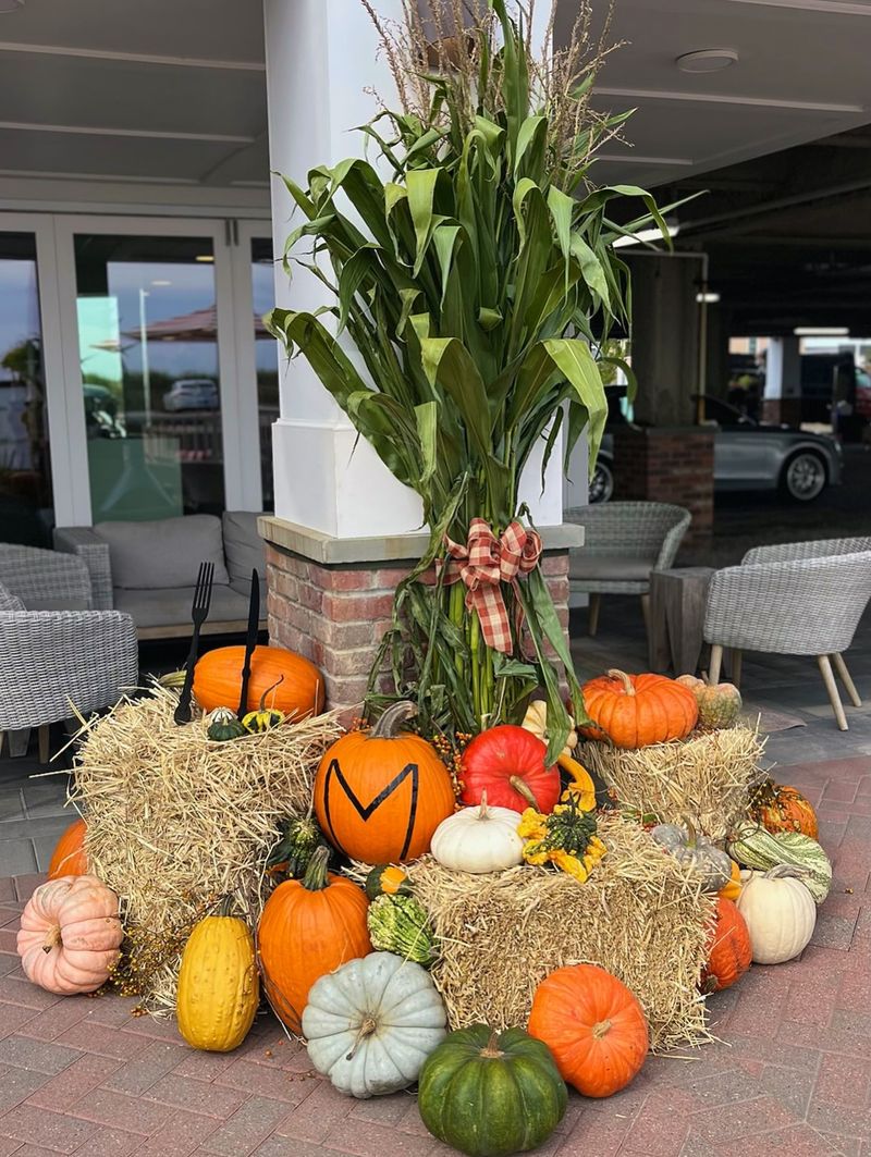 Pumpkin and Hay Bale Vignettes