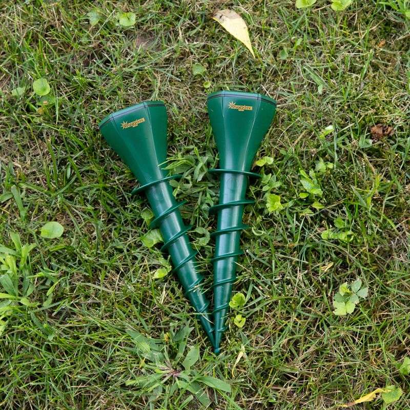 Vibrating Solar Stakes Create Uncomfortable Zones