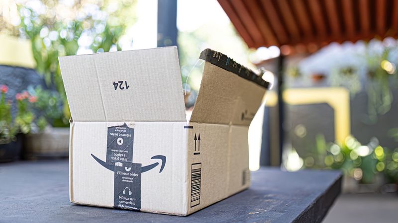 Cardboard Scoops Trick