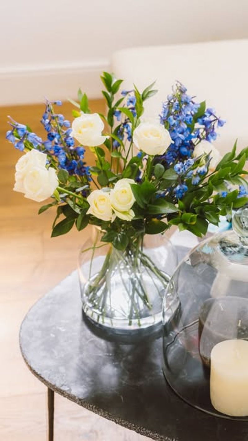 Keep Fresh Water And Clean Vases