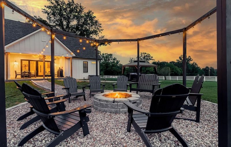 Unregistered Outdoor Fire Pits