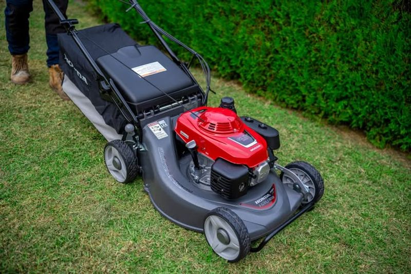 Keep Your Mower Blades Sharp